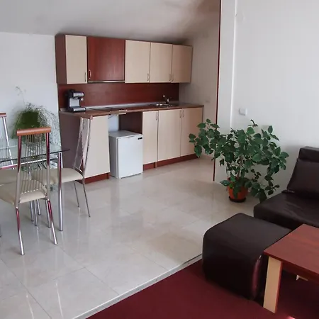 златев Къща за гости 3*