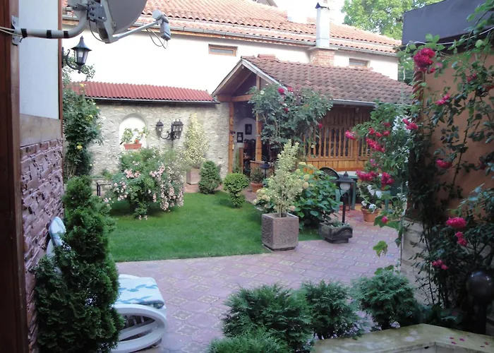 Zlatev Гостевой дом 3*