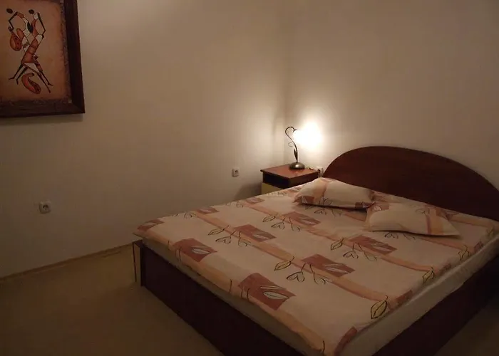 Zlatev Гостевой дом 3*